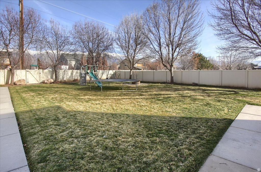 499 S WELLINGTON DR Kaysville, UT 84037