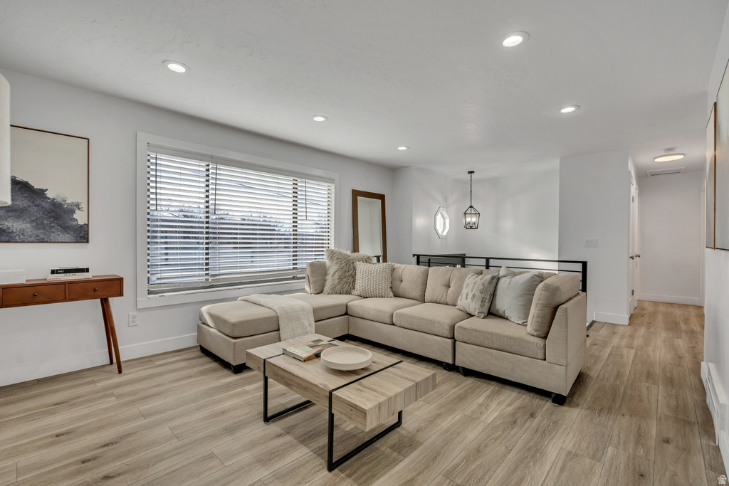 1119 E 10600 S Sandy, UT 84094