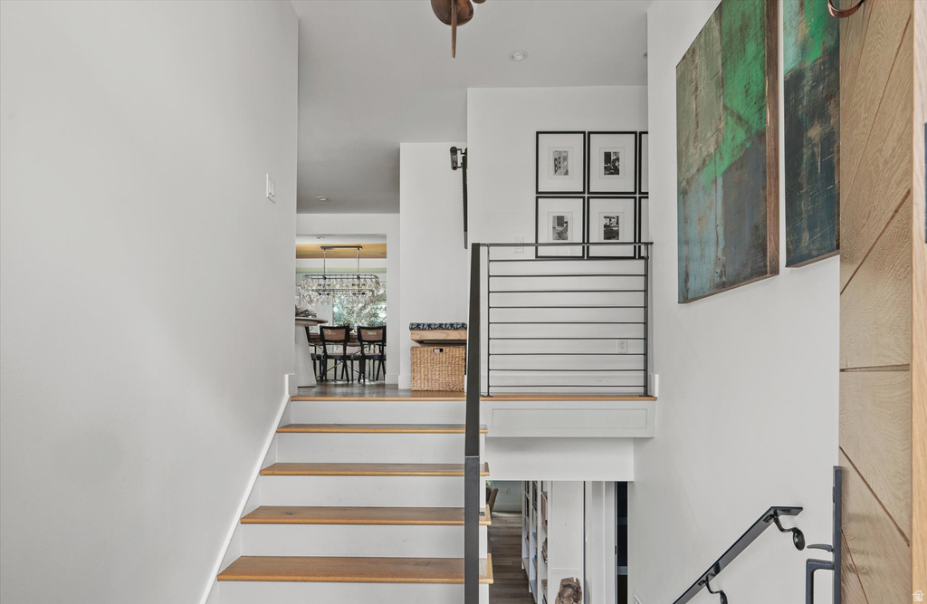 2879 E MILLICENT DR Salt Lake City, UT 84108