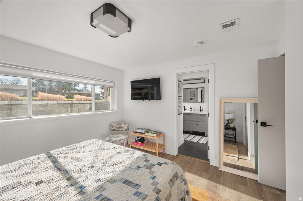 2879 E MILLICENT DR Salt Lake City, UT 84108