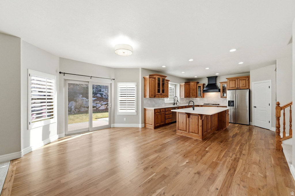 843 N EAGLEPOINTE DR North Salt Lake, UT 84054