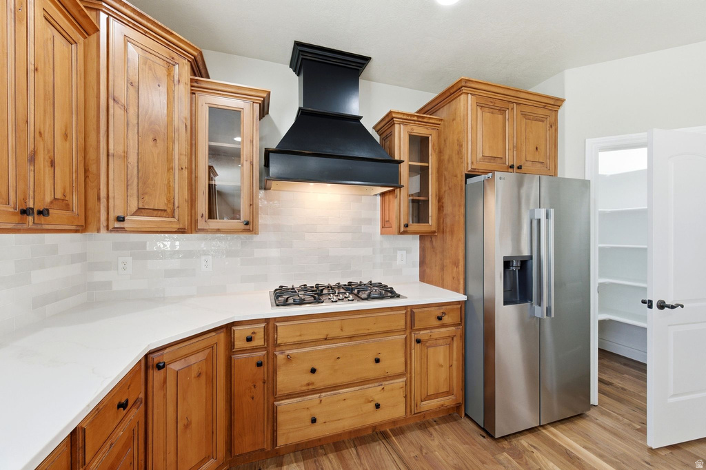 843 N EAGLEPOINTE DR North Salt Lake, UT 84054