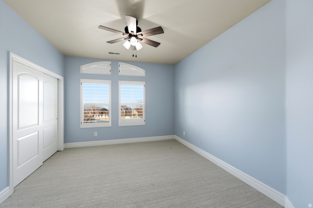 843 N EAGLEPOINTE DR North Salt Lake, UT 84054