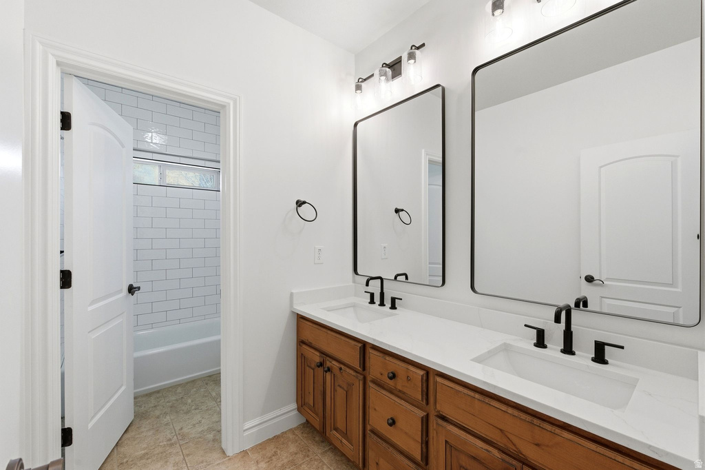 843 N EAGLEPOINTE DR North Salt Lake, UT 84054