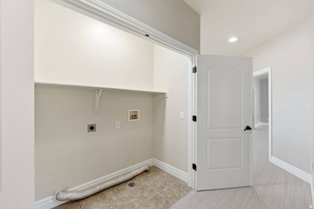 843 N EAGLEPOINTE DR North Salt Lake, UT 84054