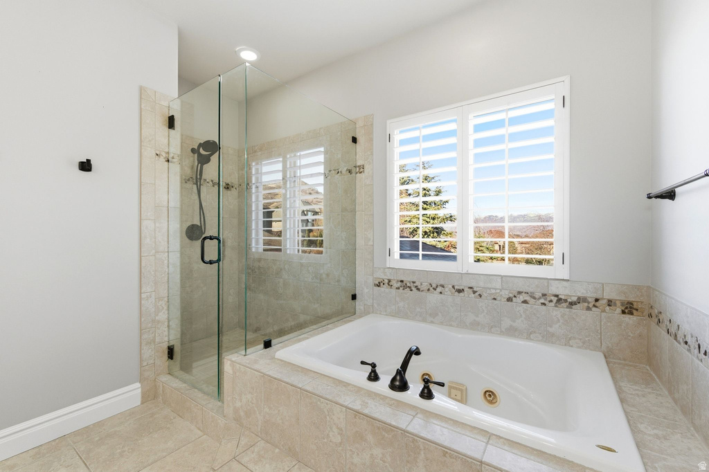 843 N EAGLEPOINTE DR North Salt Lake, UT 84054