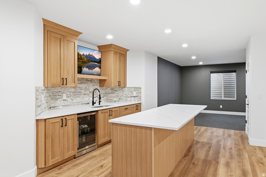 843 N EAGLEPOINTE DR North Salt Lake, UT 84054