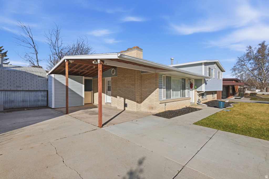 6712 S 1530 E Cottonwood Heights, UT 84121