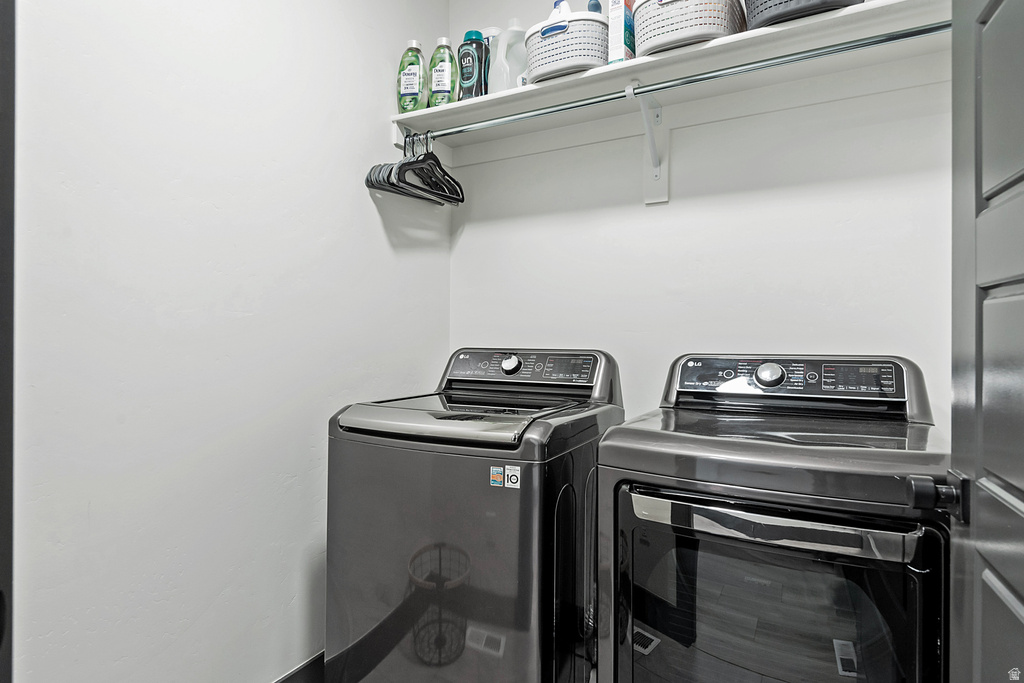 423 W RED WOLF DR Saratoga Springs, UT 84045