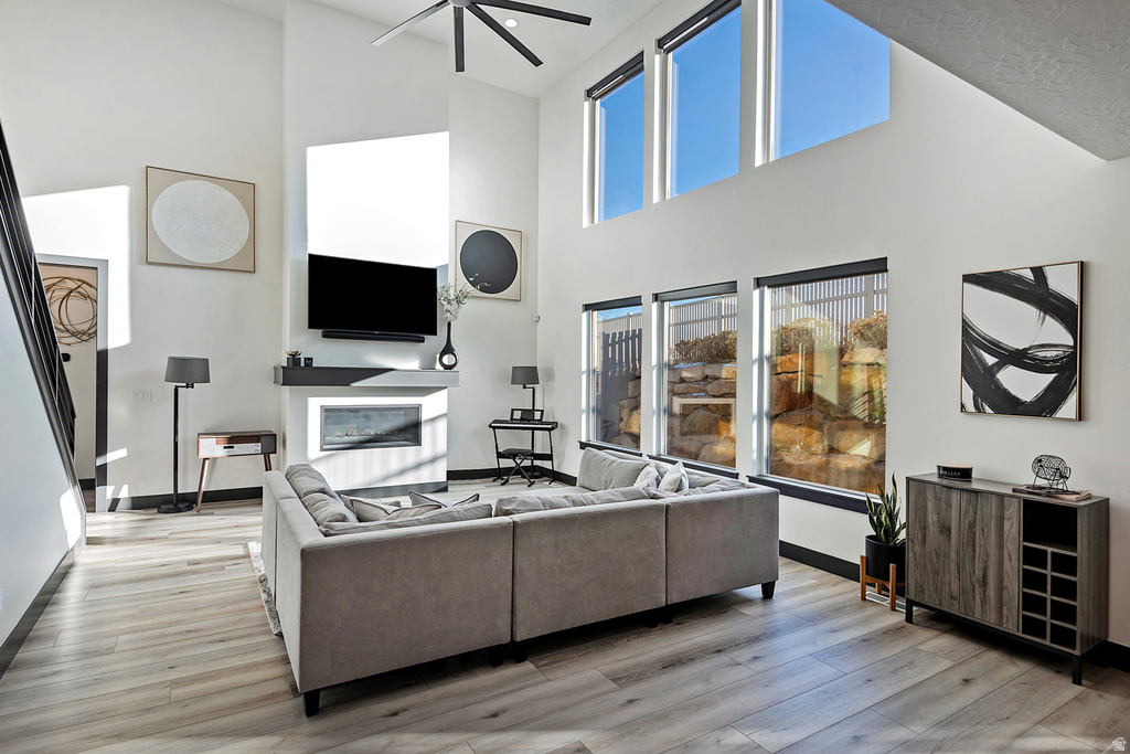 423 W RED WOLF DR Saratoga Springs, UT 84045