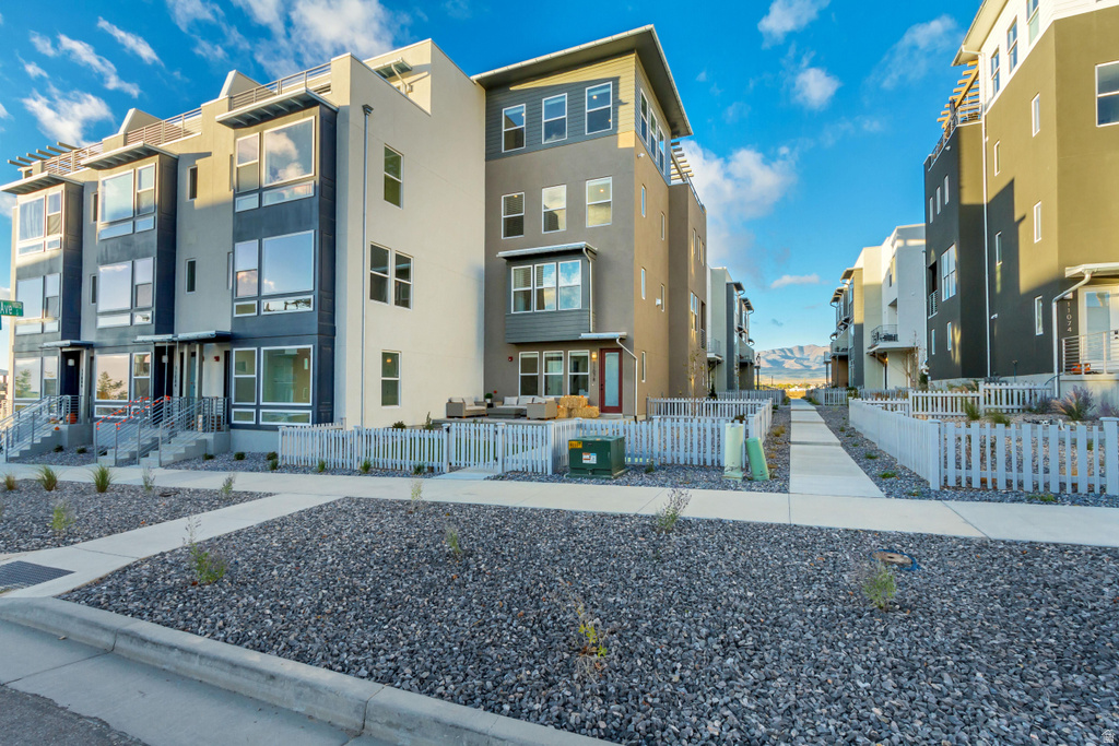 10974 S LAKE RUN RD #160 South Jordan, UT 84009