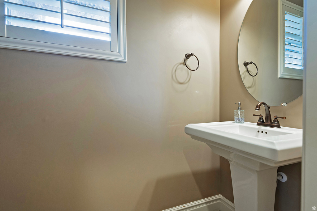 514 SUGAR PLUM LN North Salt Lake, UT 84054