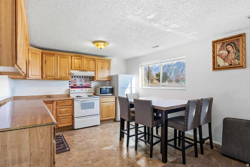 213 N GENEVA RD Provo, UT 84601