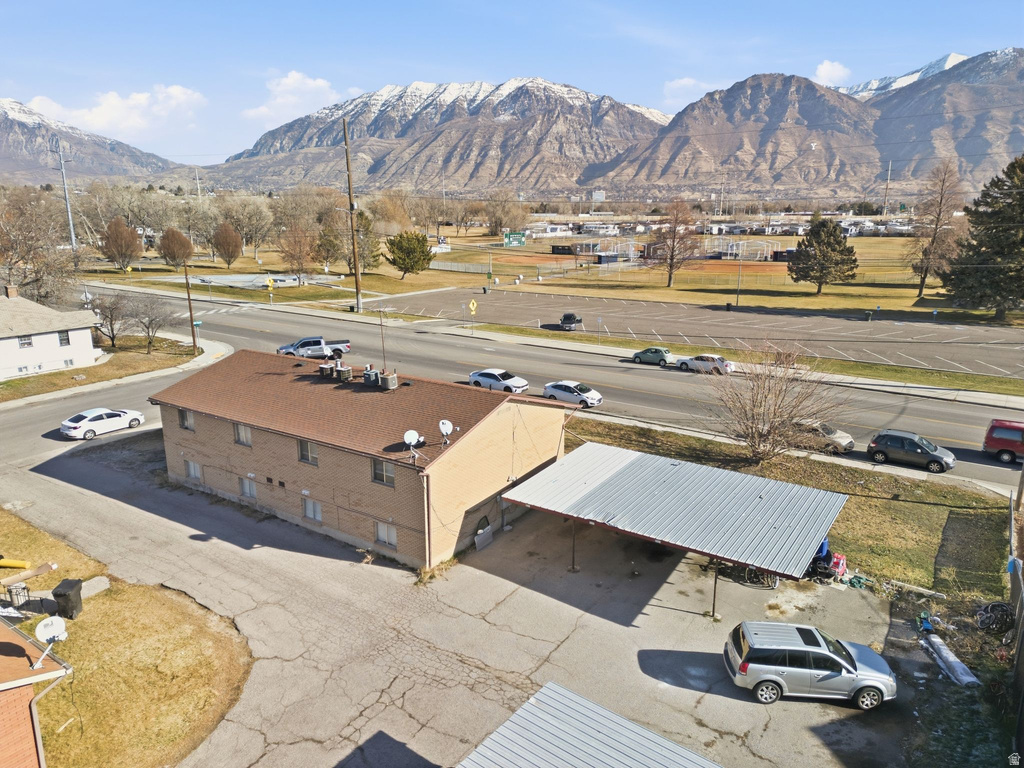 213 N GENEVA RD Provo, UT 84601