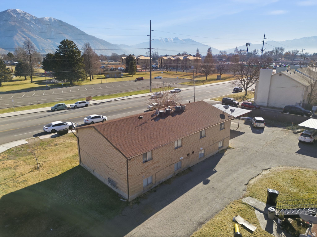 213 N GENEVA RD Provo, UT 84601