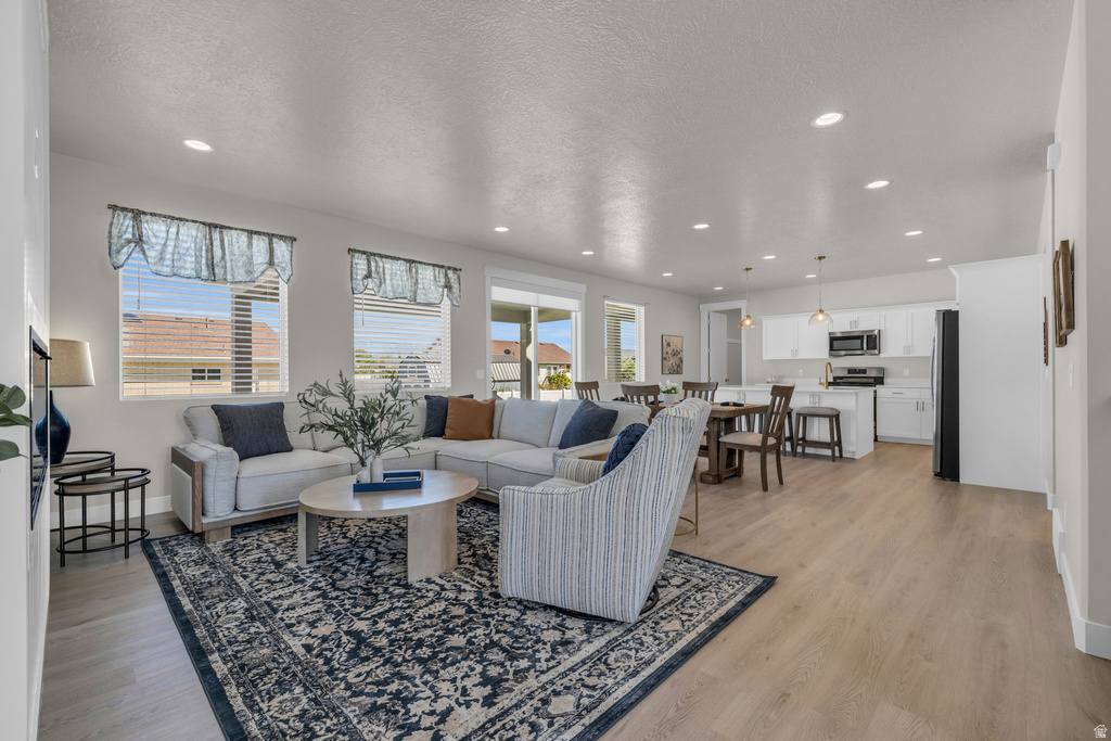 2721 S ALLISON WAY Syracuse, UT 84075