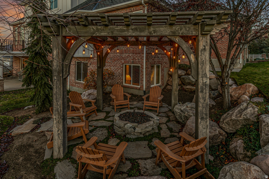 634 S MOUNTAIN VIEW CIR North Salt Lake, UT 84054