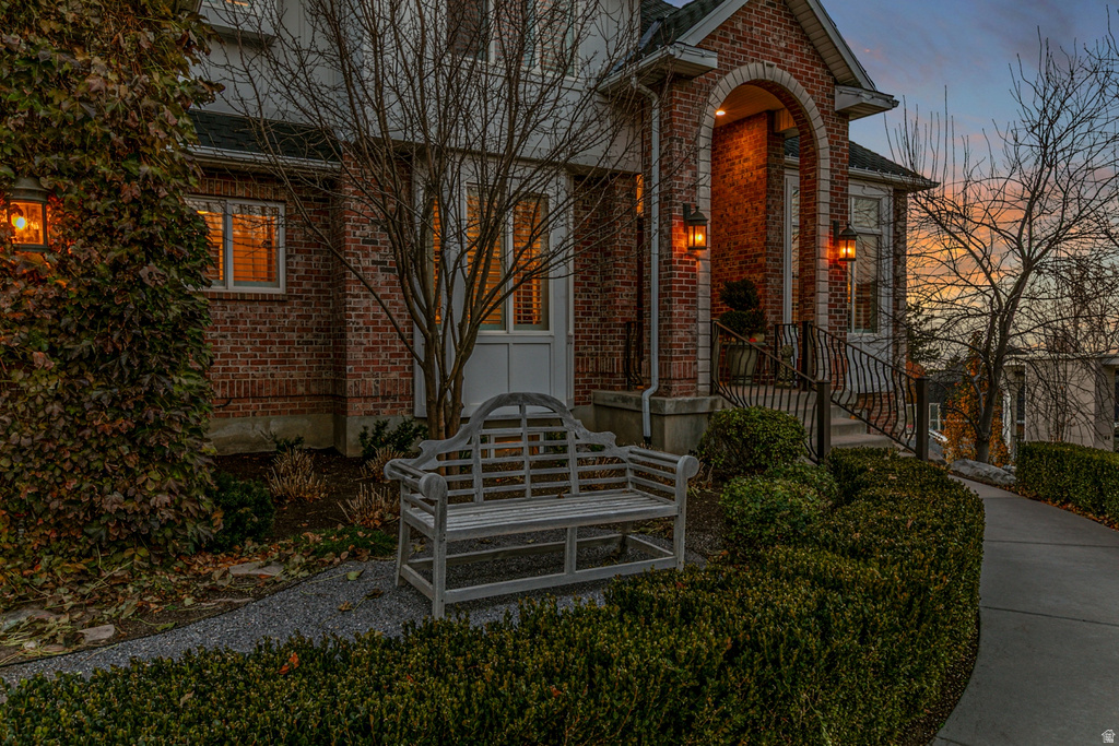 634 S MOUNTAIN VIEW CIR North Salt Lake, UT 84054