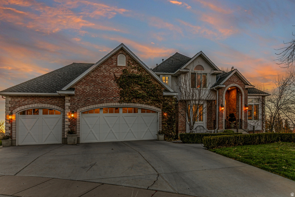 634 S MOUNTAIN VIEW CIR North Salt Lake, UT 84054