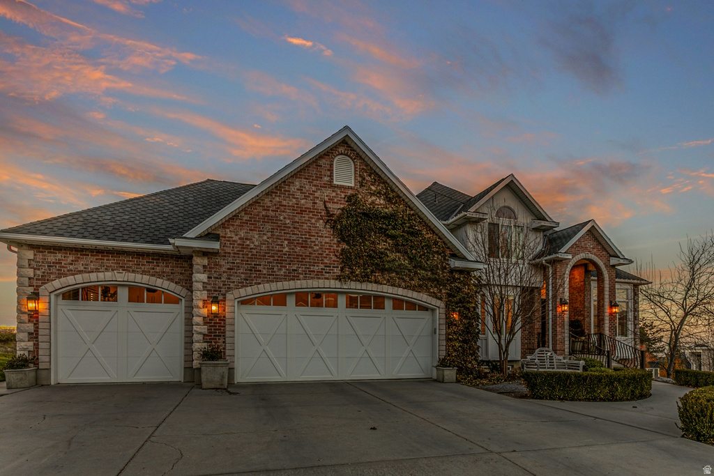 634 S MOUNTAIN VIEW CIR North Salt Lake, UT 84054