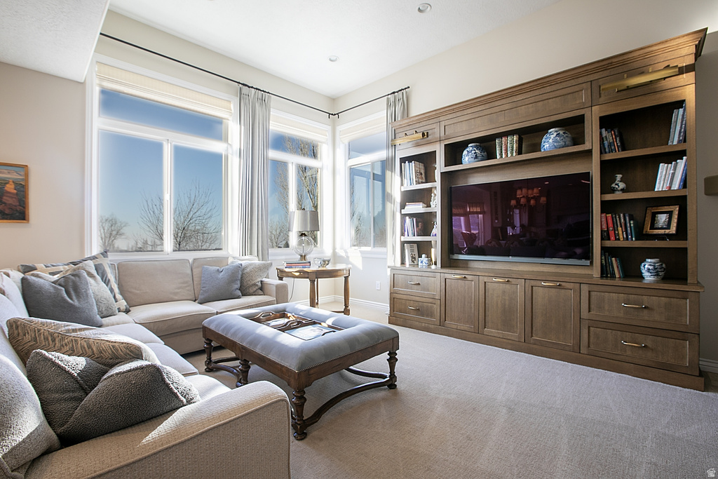 634 S MOUNTAIN VIEW CIR North Salt Lake, UT 84054