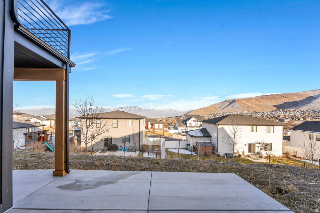 14233 S SUMMIT CREST LN Herriman, UT 84096