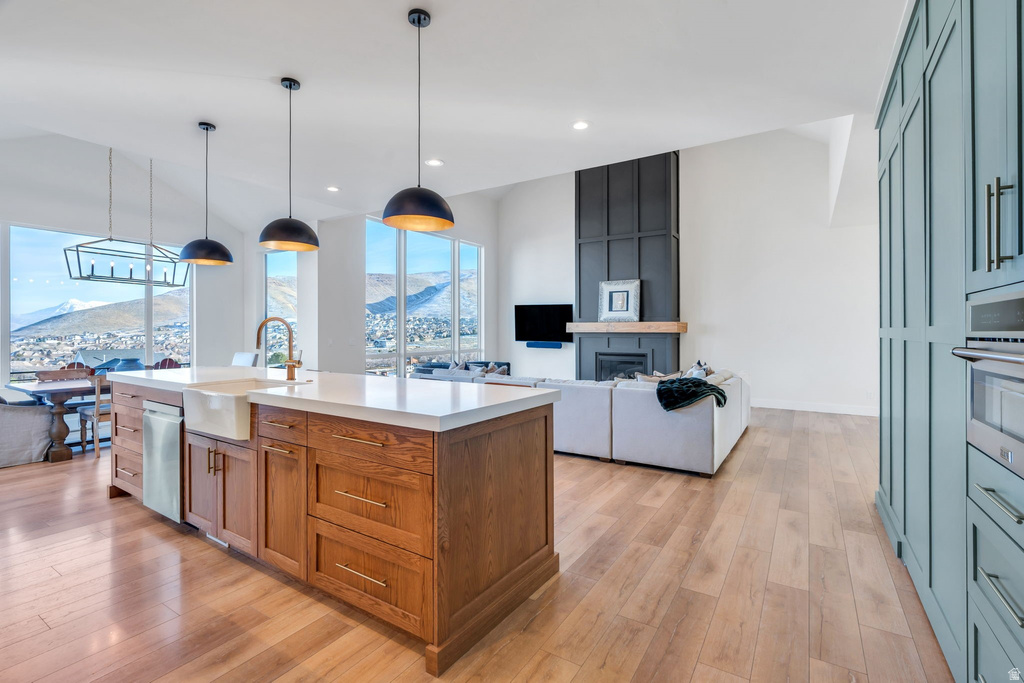 14233 S SUMMIT CREST LN Herriman, UT 84096