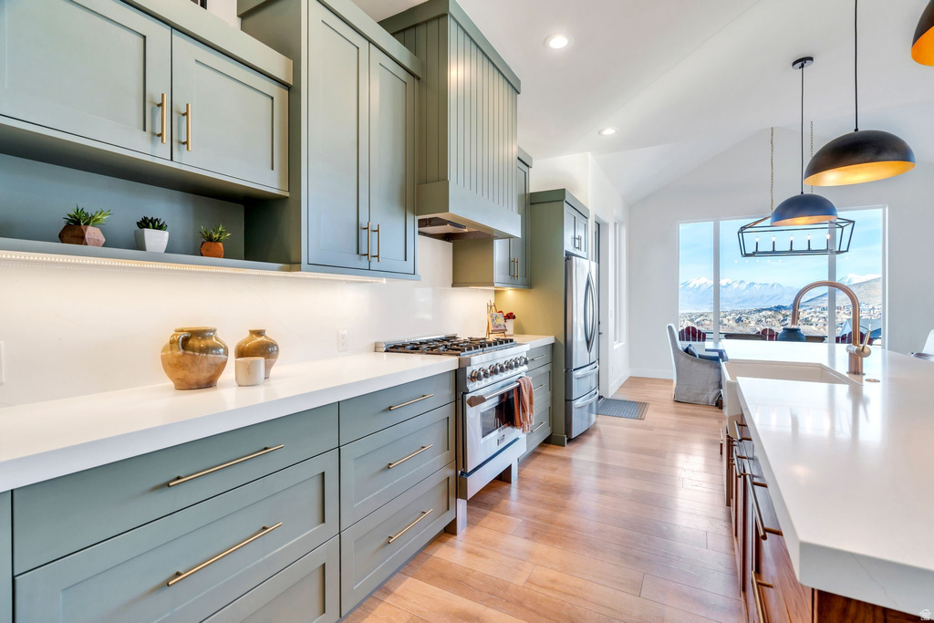 14233 S SUMMIT CREST LN Herriman, UT 84096