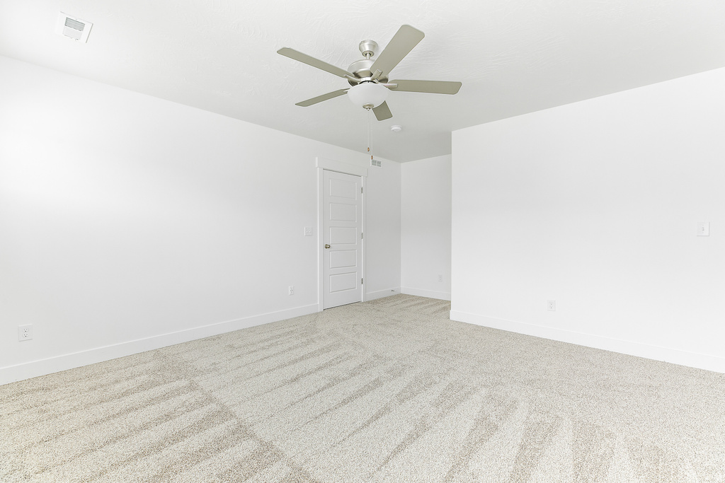 4728 E LAKE CORNER DR Eagle Mountain, UT 84005