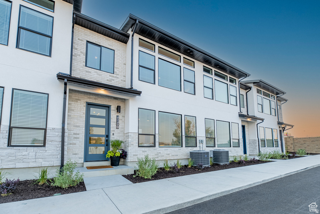 4337 W 5430 ST S A #A Roy, UT 84067