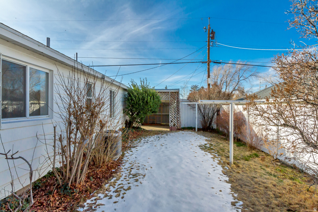 378 W 240 S Tooele, UT 84074