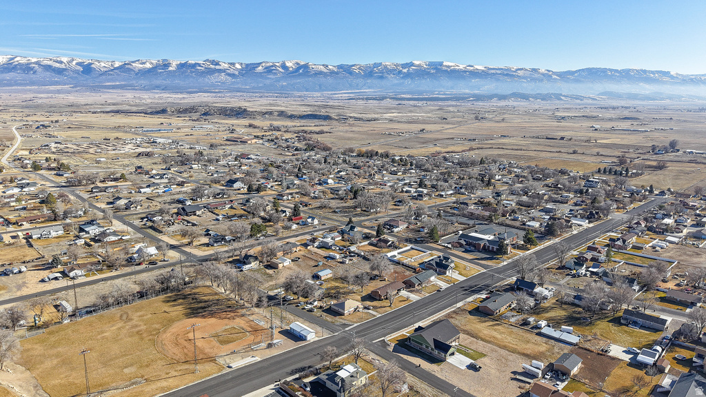 12 W 200 N Moroni, UT 84646