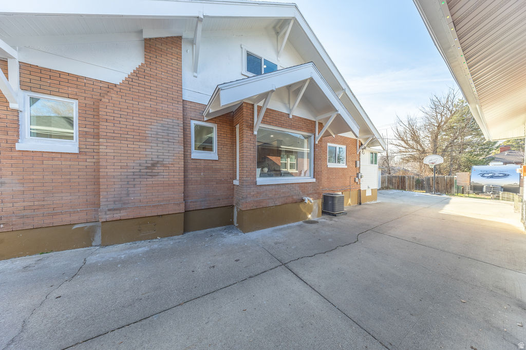 2541 BRINKER AVE Ogden, UT 84401