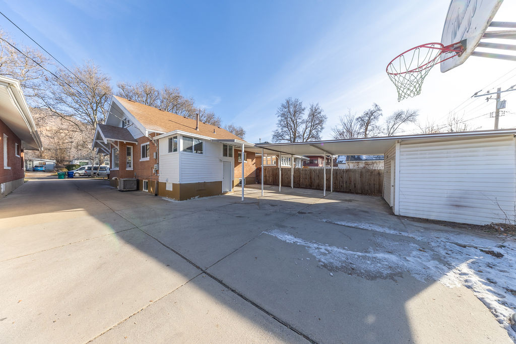 2541 BRINKER AVE Ogden, UT 84401