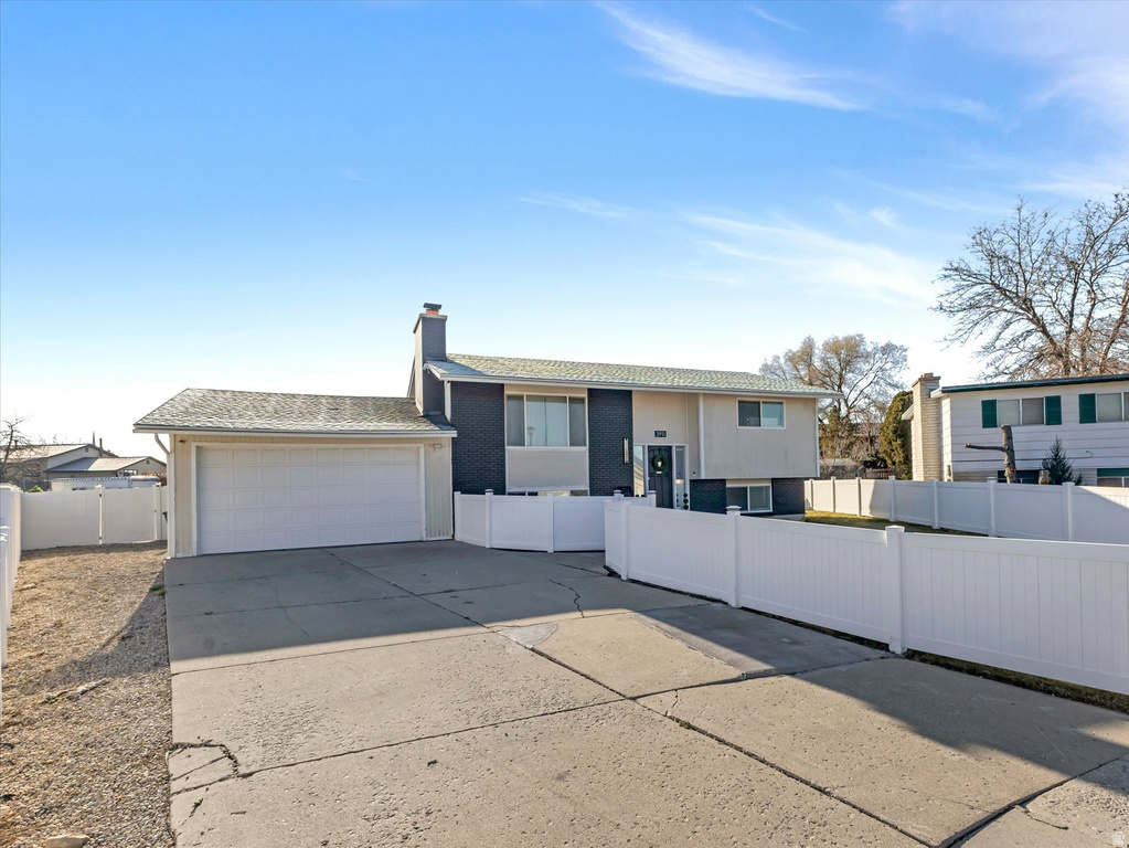 3911 S KALLIE CIR West Valley City, UT 84120