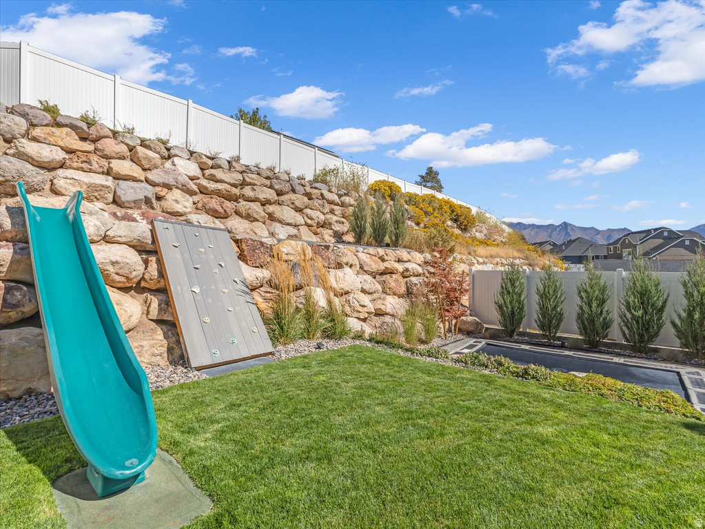 882 W SPRING DEW LN Lehi, UT 84048