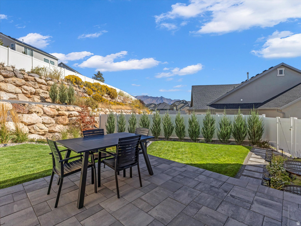 882 W SPRING DEW LN Lehi, UT 84048