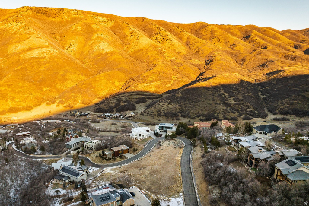 310 S MARYFIELD DR Salt Lake City, UT 84108