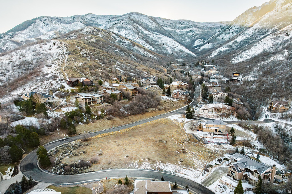 310 S MARYFIELD DR Salt Lake City, UT 84108