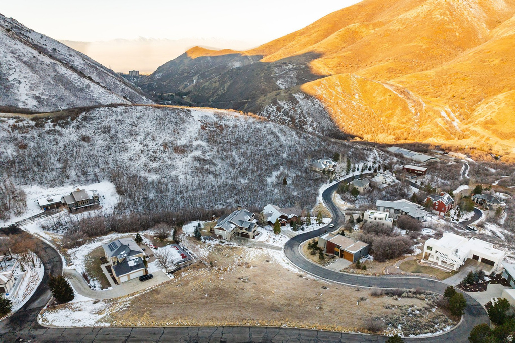 310 S MARYFIELD DR Salt Lake City, UT 84108