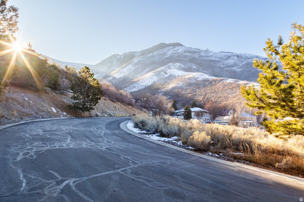 310 S MARYFIELD DR Salt Lake City, UT 84108