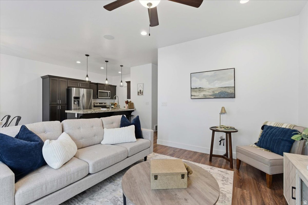 7211 N CLOVER LEAF LN Eagle Mountain, UT 84005