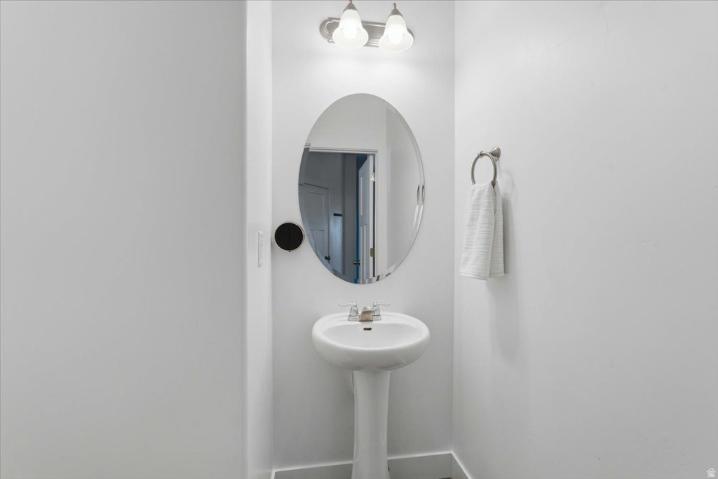 7211 N CLOVER LEAF LN Eagle Mountain, UT 84005