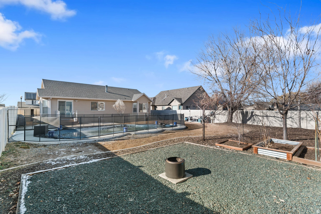 1398 N 2475 W Clinton, UT 84015