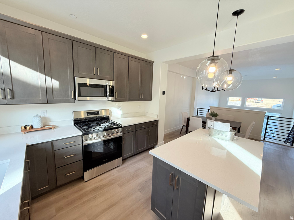 10978 S LAKE RUN RD RD #158 South Jordan, UT 84009