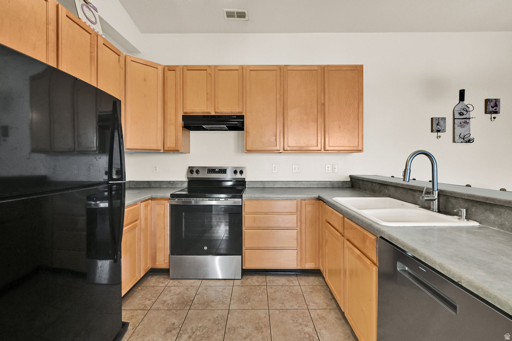 418 N KENT DR North Salt Lake, UT 84054