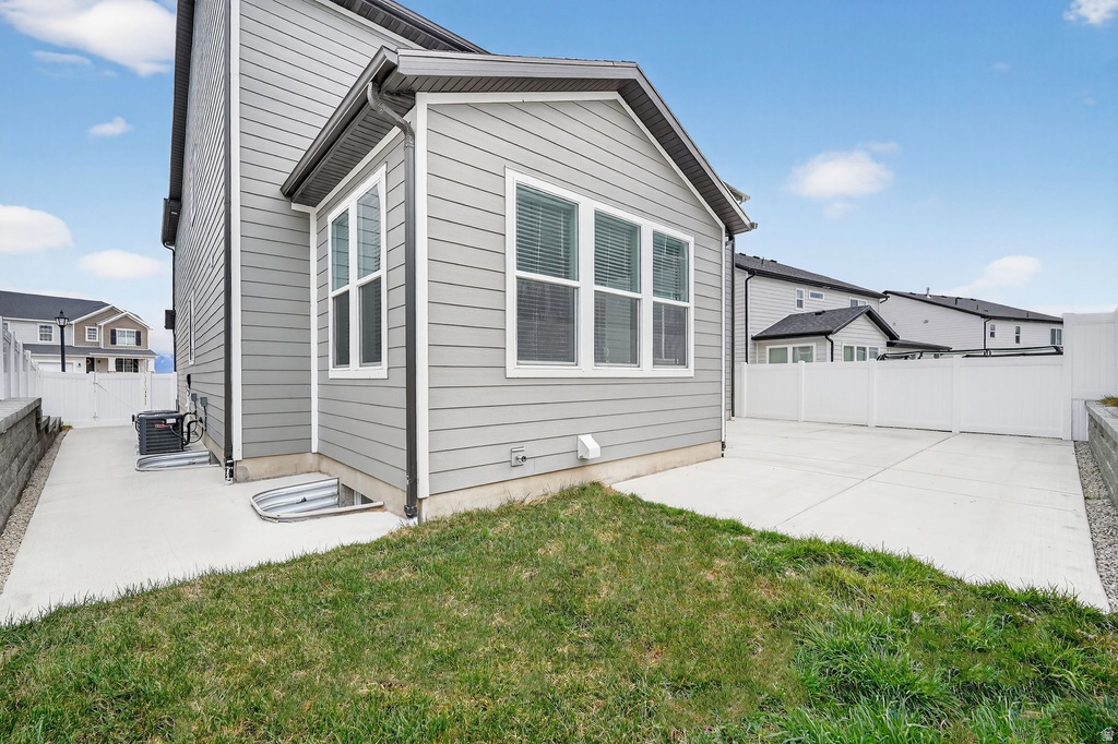 2123 N WILD HYACINTH DR Saratoga Springs, UT 84045