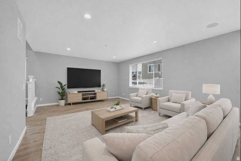 2123 N WILD HYACINTH DR Saratoga Springs, UT 84045