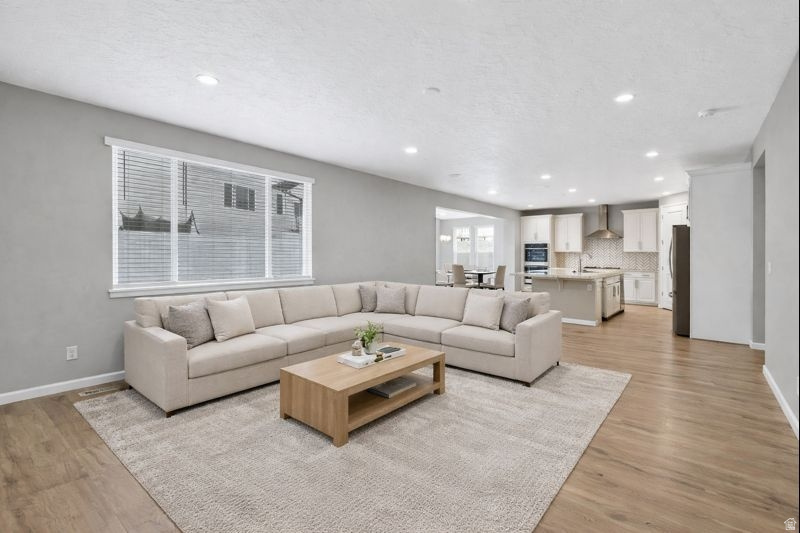 2123 N WILD HYACINTH DR Saratoga Springs, UT 84045