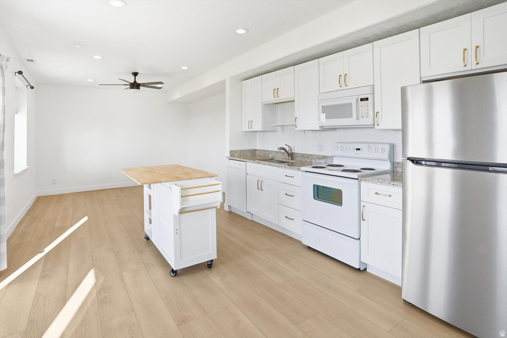 9483 N AVANYU DR Cedar Hills, UT 84062